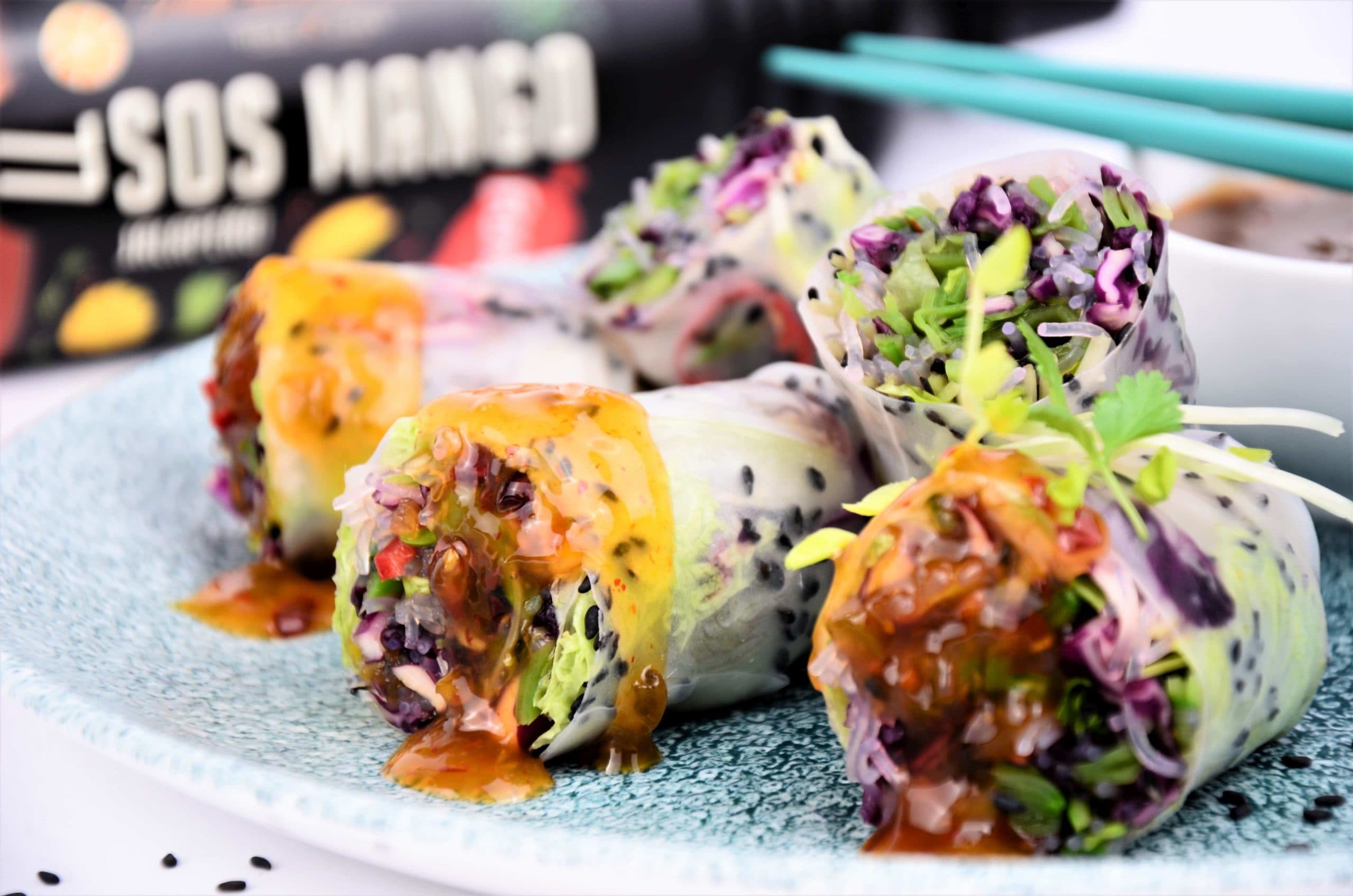 Kolorowe spring roll’s z sosem mango jalapeno